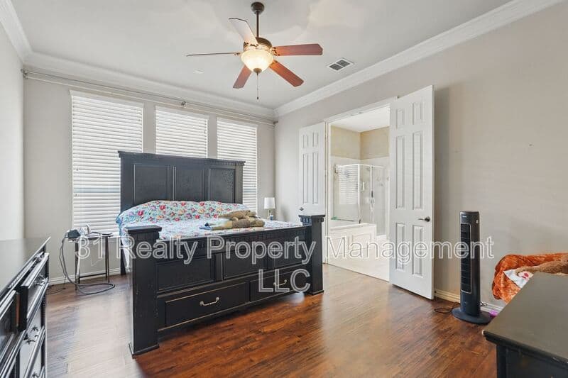 Allen Condo: 956 Cougar Dr