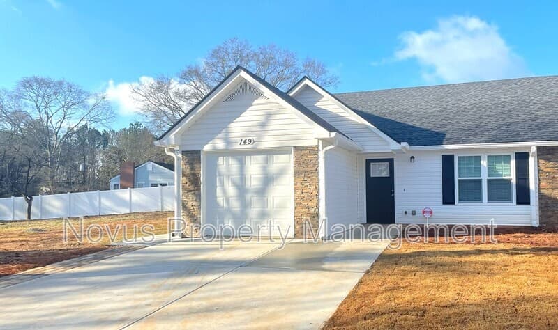 Villa Rica Townhome: 209 East Wilson Street