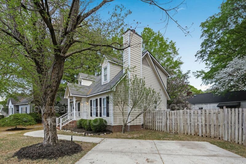 Fayetteville House: 2130 Hull Rd.