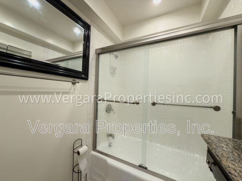 Redondo Beach Condo: 1806 Esplanade
