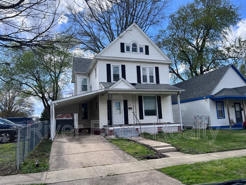 Springfield House: 719 N Eighth Street