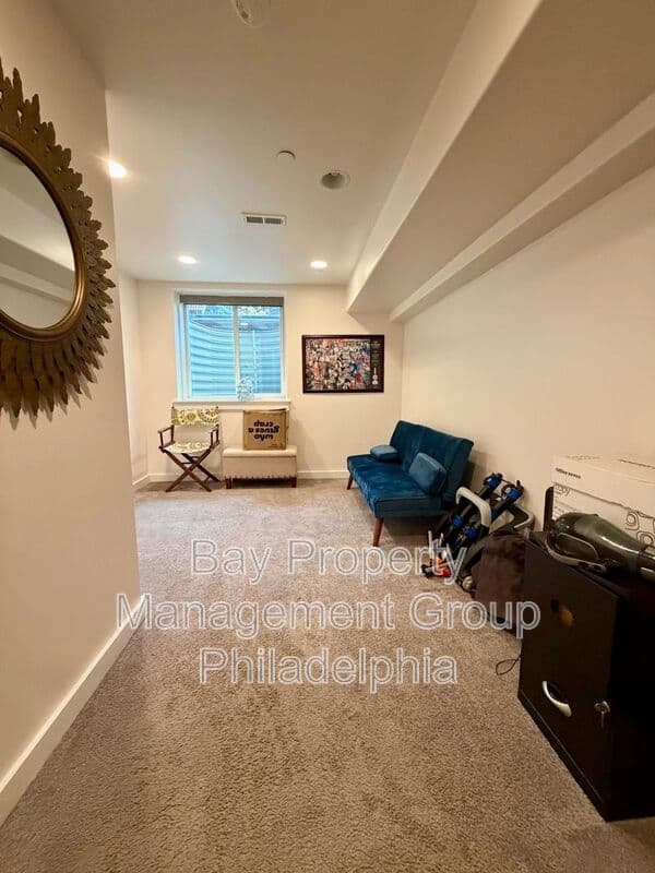 Philadelphia House: 1546 S Lambert St