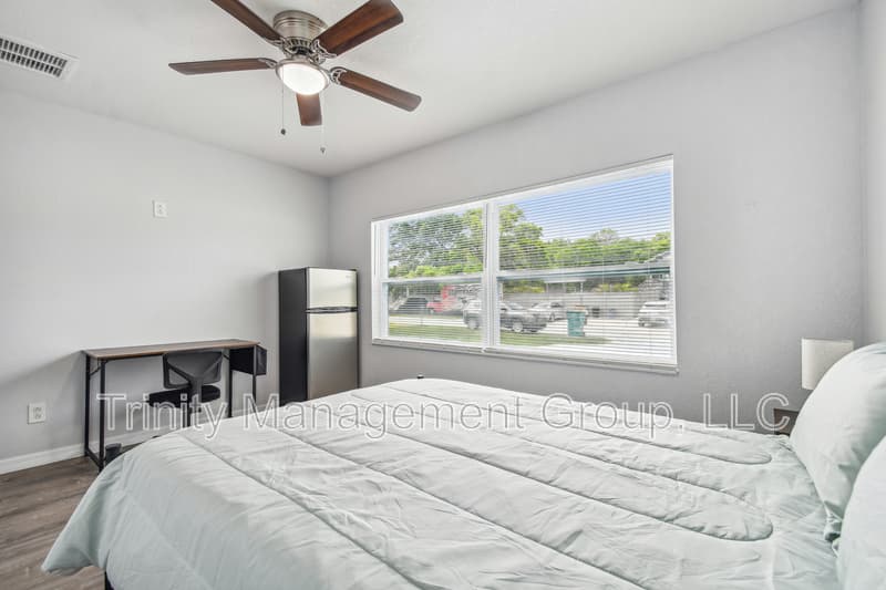 Tarpon Springs Condo: 380 Jeru Blvd - Room 6