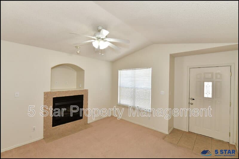 El Paso House: 3112 Tierra Ayala Drive !!