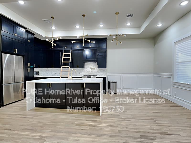 Tulsa House: 1305 S Carson Ave