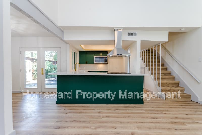 Carrollton Condo: 2026 Via Ballena - 1