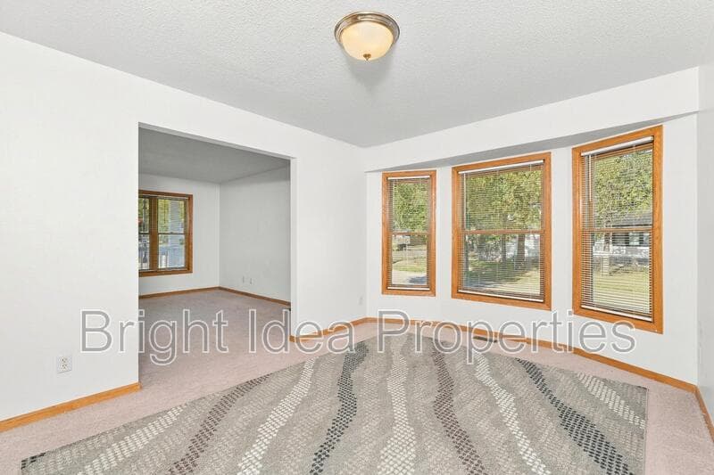 Minneapolis House: 2324 Emerson Avenue North