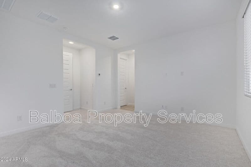 San Tan Valley House: 3063 E Hayfield Way