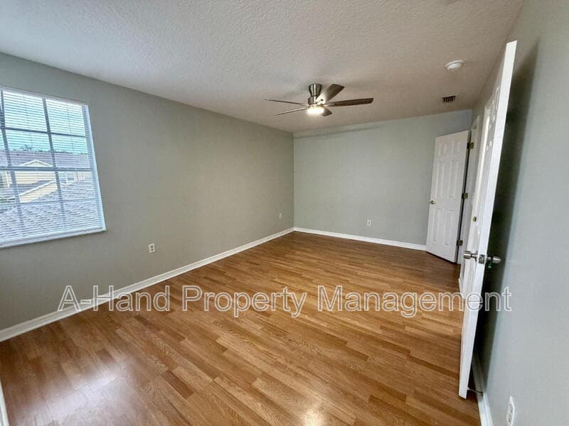 Davenport Condo: 615 Australian Way