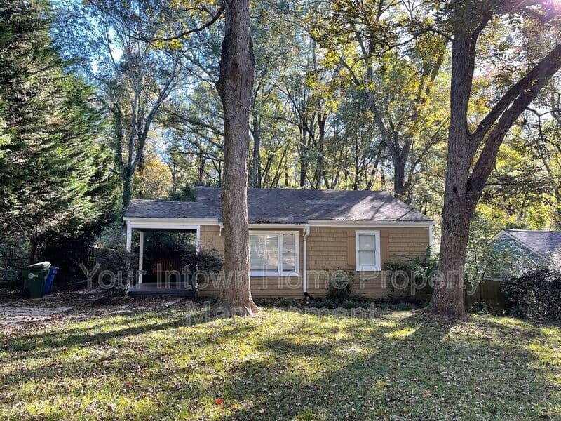 Atlanta House: 82 Rogers Street SE