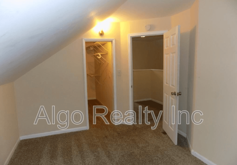 Minneapolis House: 3910 Emerson Avenue North