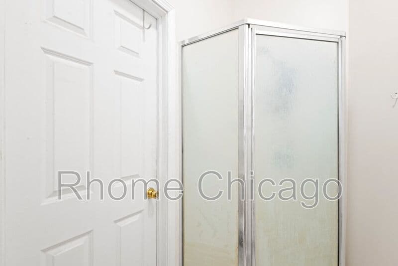 Chicago Condo: 6115 S Drexel Ave