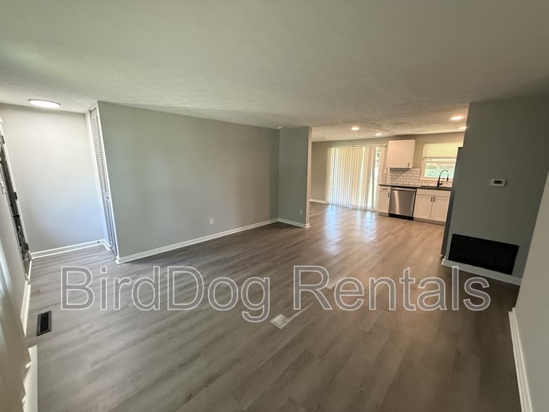 Columbus House: 2952 Olivette Road
