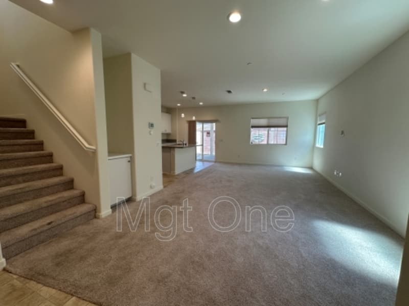 Moreno Valley House: 12844 Sovite Way