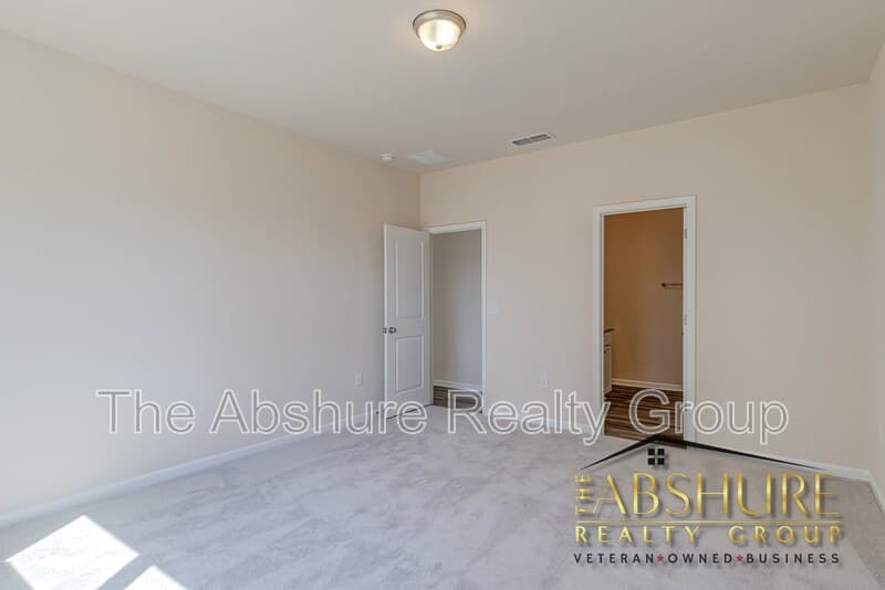 Raleigh House: 3512 Arctic Brook Street