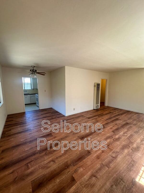 Oakland House: 1945 East 29th Street