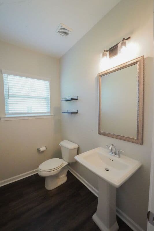 Savannah House: 165 Greyfield Circle