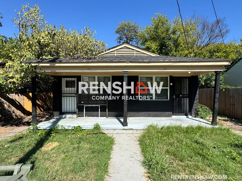 Memphis House: 228 Kirk Ave