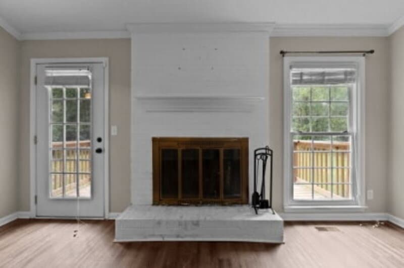 Fayetteville House: 810 Whispering Pines Road