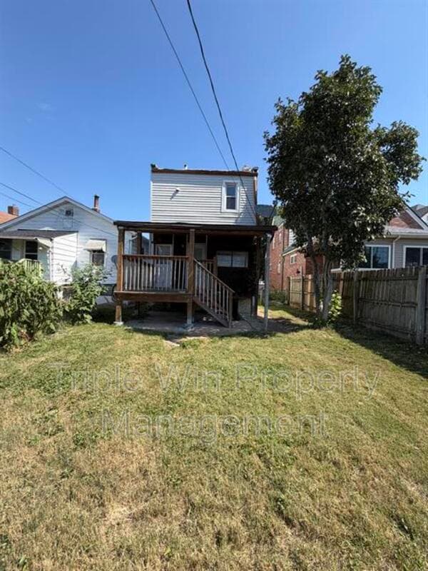 St. Louis House: 5246 Blow St
