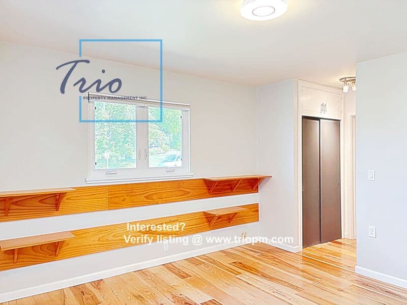 Eugene House: 30 Sunset Drive
