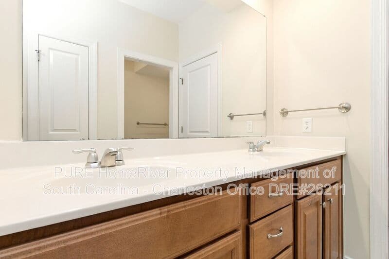 Mt Pleasant House: 1205 Dingle Rd