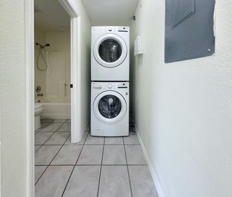 Englewood Condo: 9272 Anita Avenue