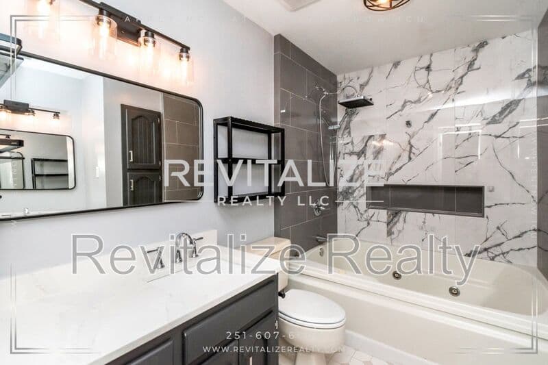 Mobile House: 2949 Cloverland Ct