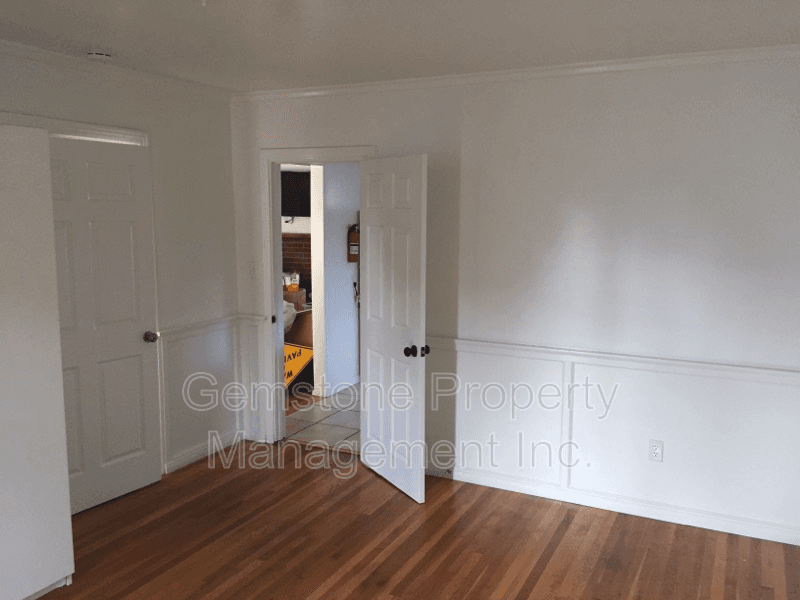 San Diego House: 4938 Art St
