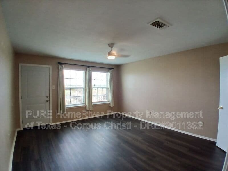 Corpus Christi Townhome: 4401 River Valley Dr