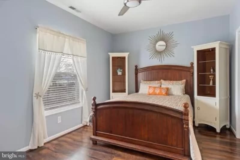 Lewes House: 34670 Villa Circle