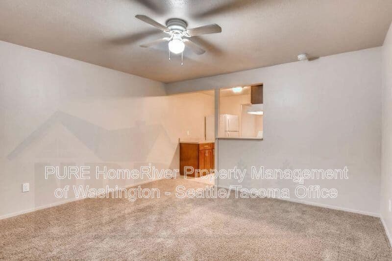 Lakewood Condo: 14510 Washington Ave SW