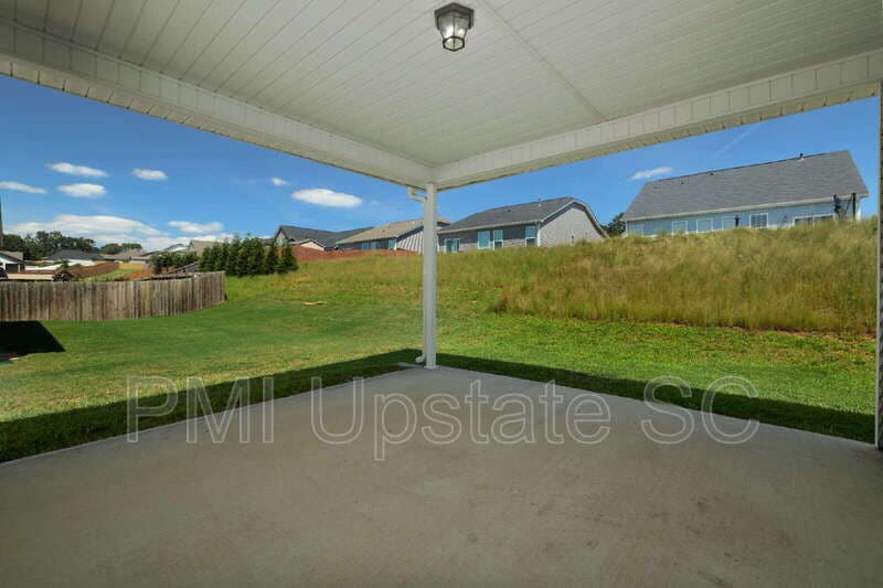 Moore House: 567 Chantry Ln