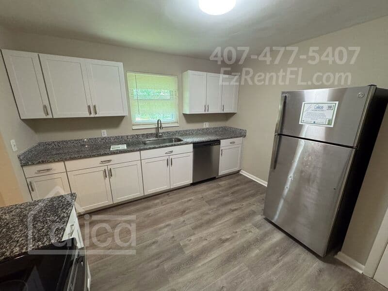 Jacksonville House: 6657 Blackwood Dr