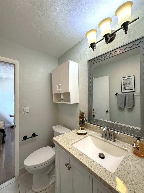 Temple Terrace Townhome: 8645 Lake Isle Drive - 1