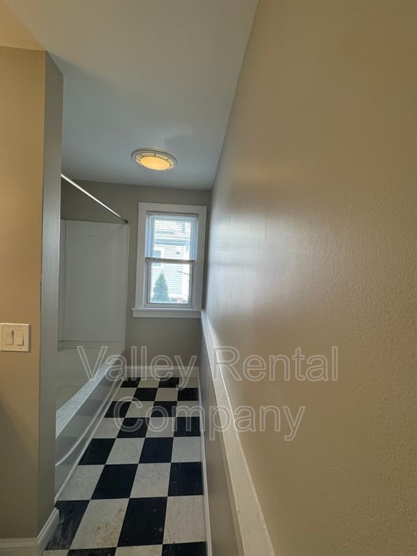 Northampton Condo: 20 Orchard Street - 2