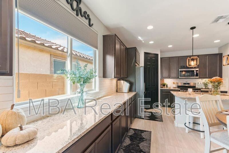 Laveen House: 6803 W Winston Dr