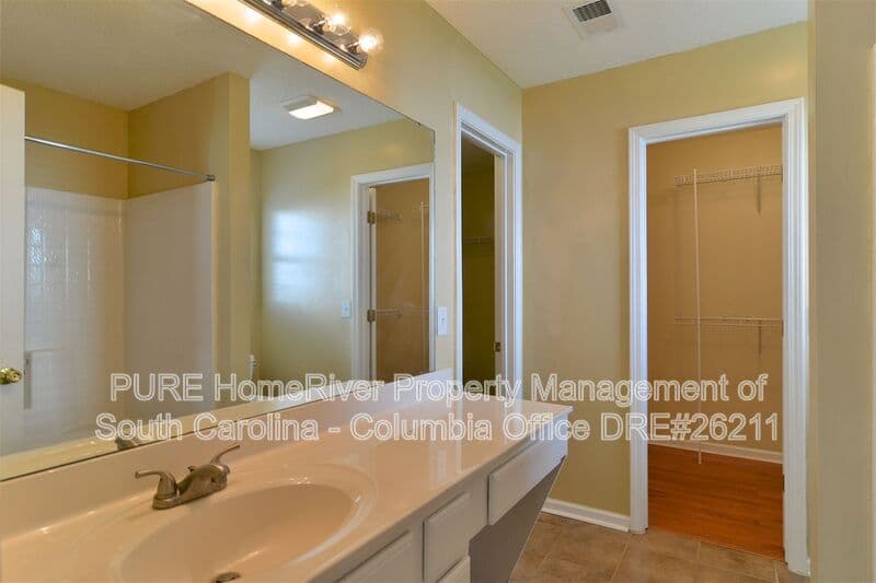 Hopkins House: 129 Alexander Pointe Dr