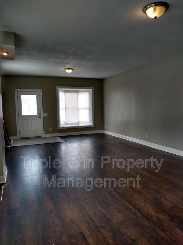 St. Louis House: 236 Wachtel Ave