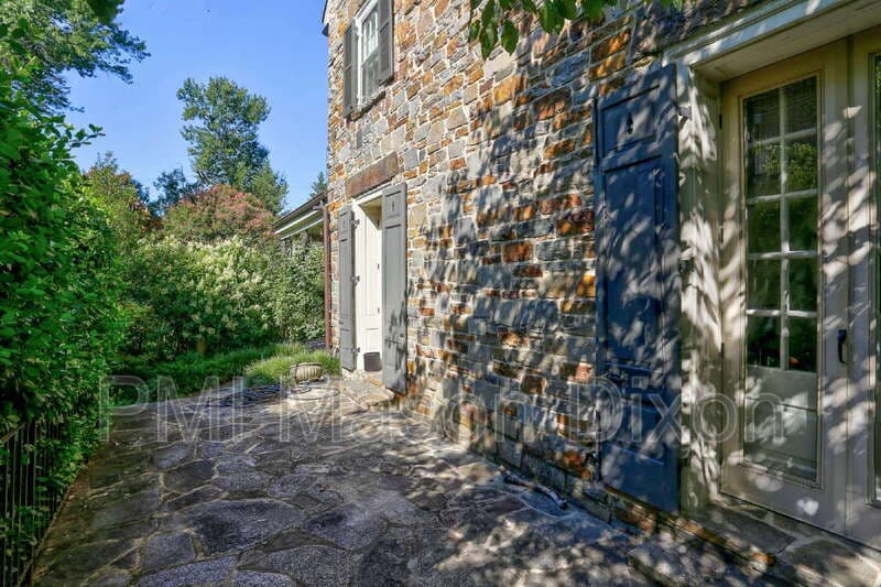 Baltimore House: 5304 Springlake Way