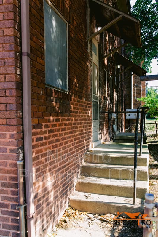 Columbus Condo: 1638 Indianola Avenue