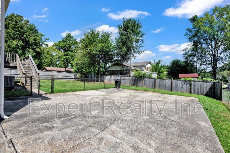 Alabaster House: 1064 Caribbean Circle
