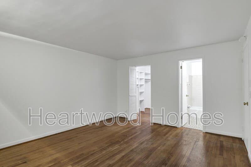 Columbia Condo: 934 Laurens Street