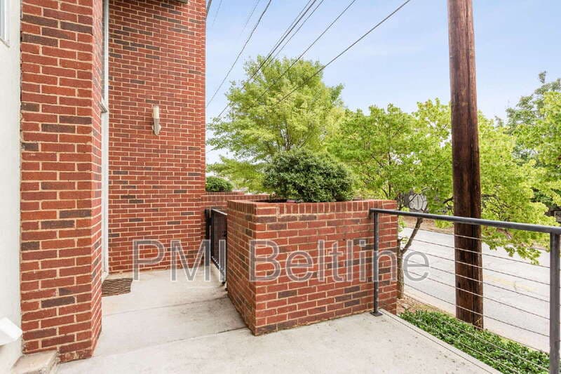 Atlanta Townhome: 988 Dekalb Ave NE