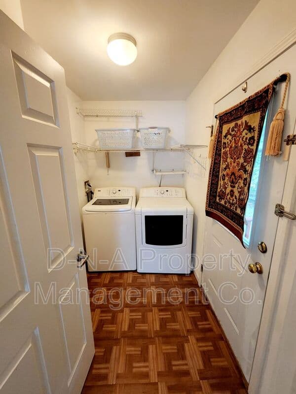 Tobyhanna House: 9421 Juniper Dr (J007)