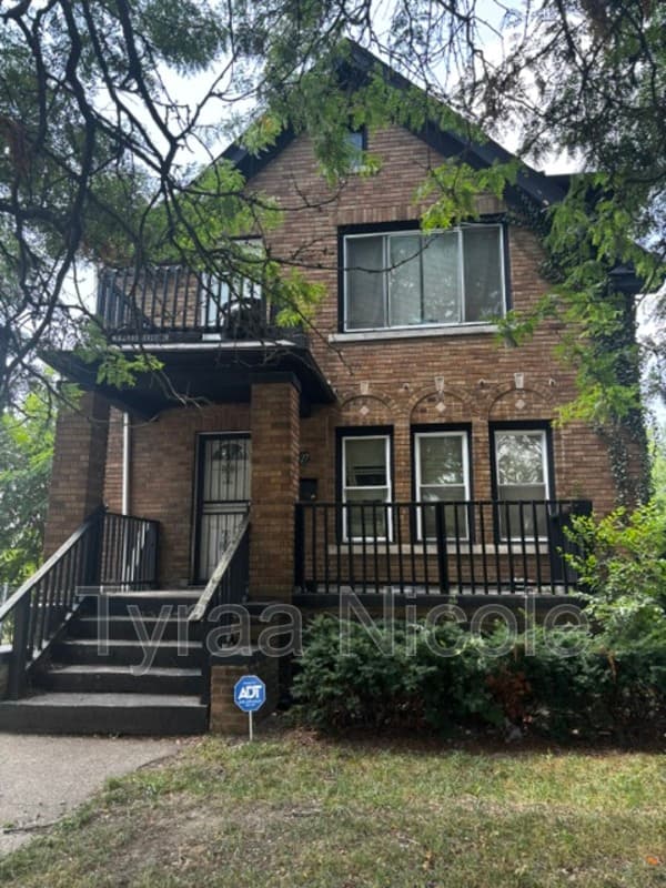 Detroit House: 15327 Snowden Street