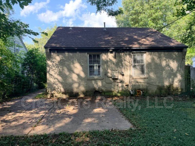 Memphis House: 794 Shotwell St