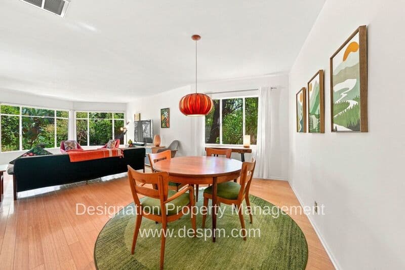 Altadena House: 4395 El Prieto