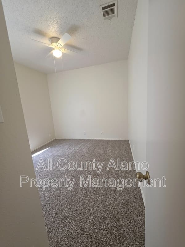 San Antonio Condo: 3439 Ridge Smoke