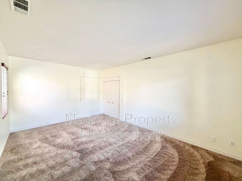 Menifee House: 33602 Magnetite St.